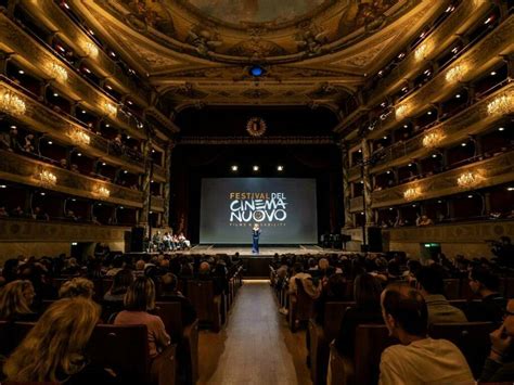 Il Festival Internazionale del Cinema di Manila: Un omaggio alla resilienza filippina attraverso il cinema