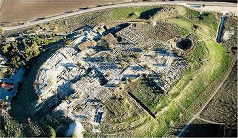 La Battaglia di Megiddo: Un trionfo faraonico che risuonò attraverso i secoli